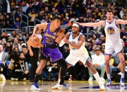 湖人险胜逆转取胜，引发争议关键表现点燃全场！